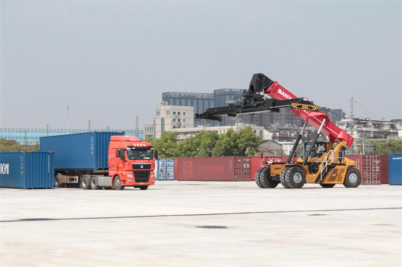 1柯桥铁路口岸开启市场采购贸易与海铁联运合作新路线 (3).jpg