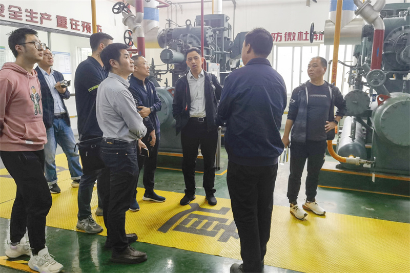 轻纺数字物流港项目建设指挥部赴温州考察学习冷链项目建设2 (2).jpg