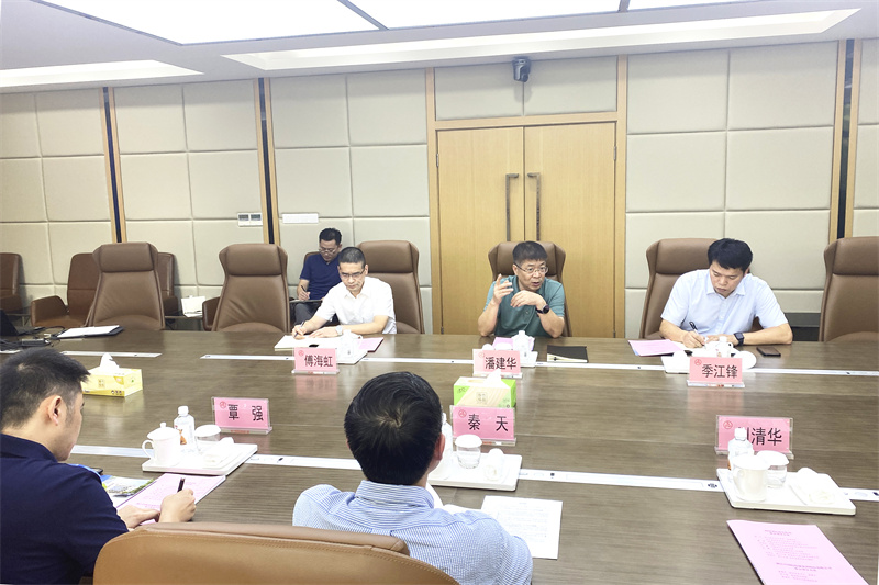 四川省经济合作局考察团调研考察中国轻纺城1.jpg