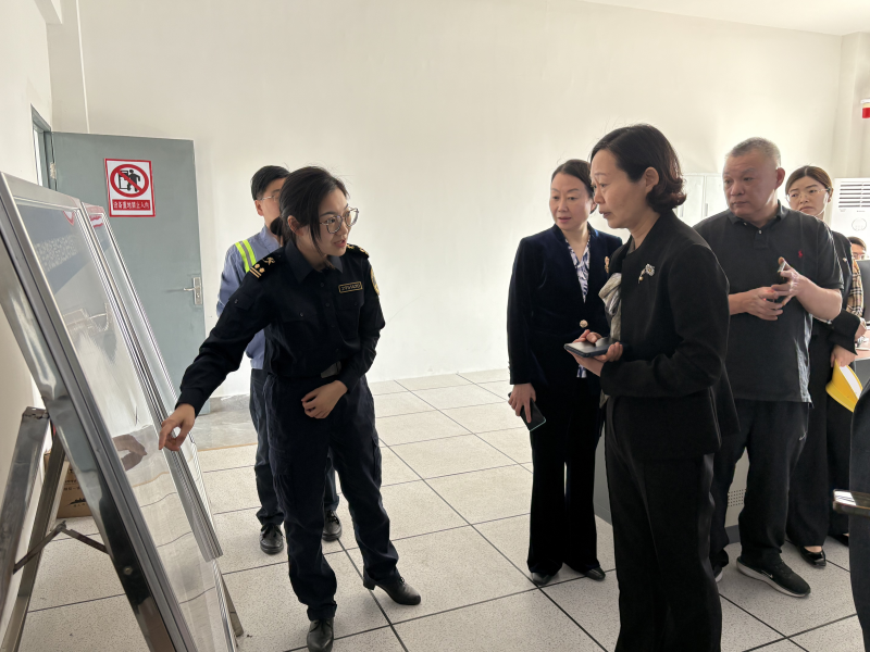 诸暨市政协副主席陈焕一行调研柯桥铁路口岸2.png