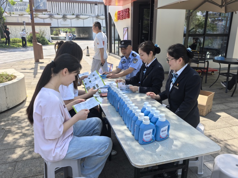 党建联建聚合力 服务群众践初心.jpg