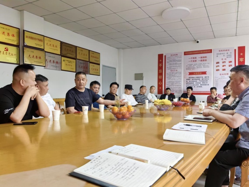 柯东仓储组织召开经营户代表座谈会.jpg